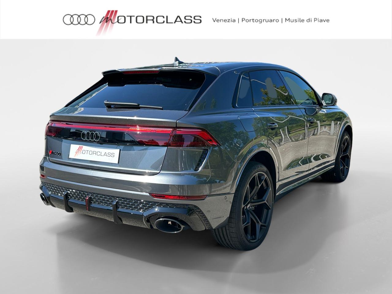 Audi RSQ8 rs 4.0 v8 mhev 48v 640cv performance tiptronic