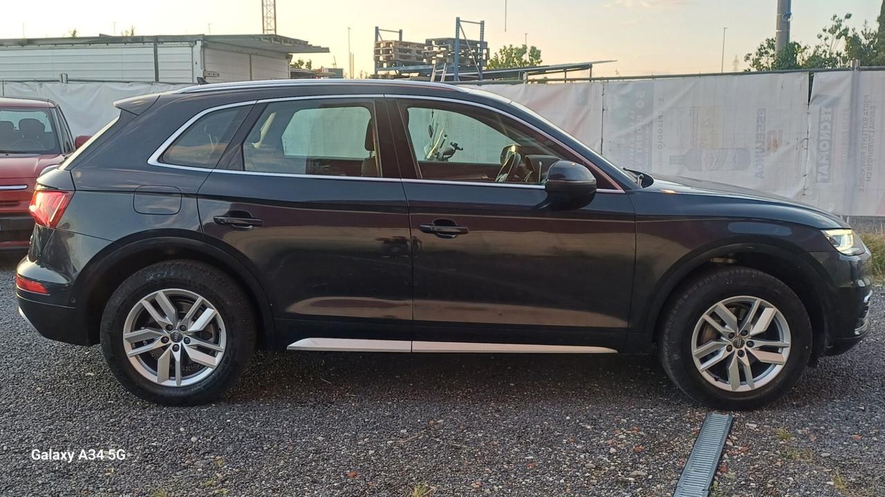 Audi Q5 2.0 TDI 190 CV quattro S tronic Business Sport