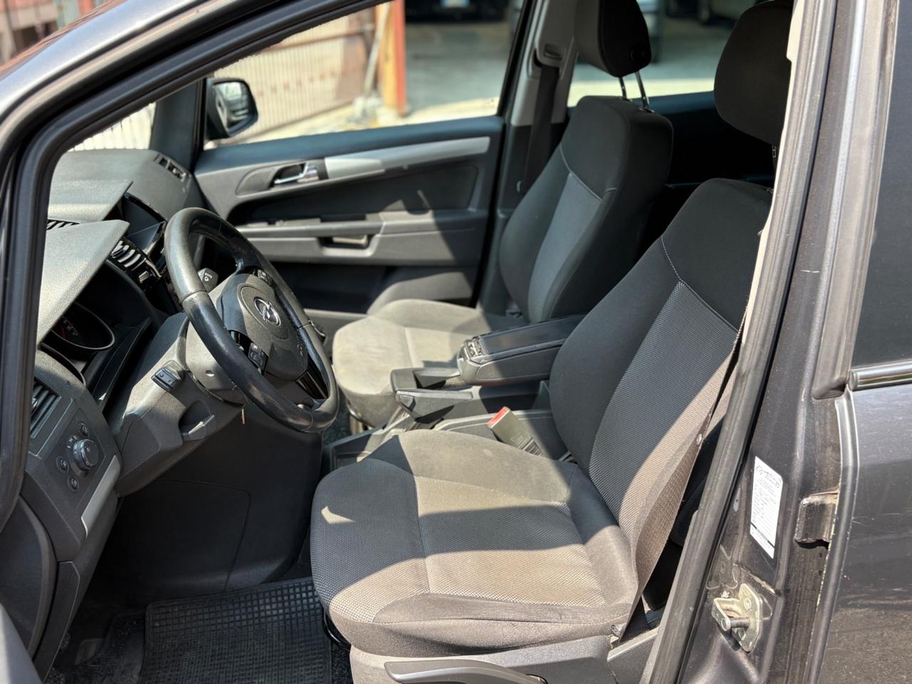 Opel Zafira 1.7 CDTI 110CV 7 POSTI 10/2011