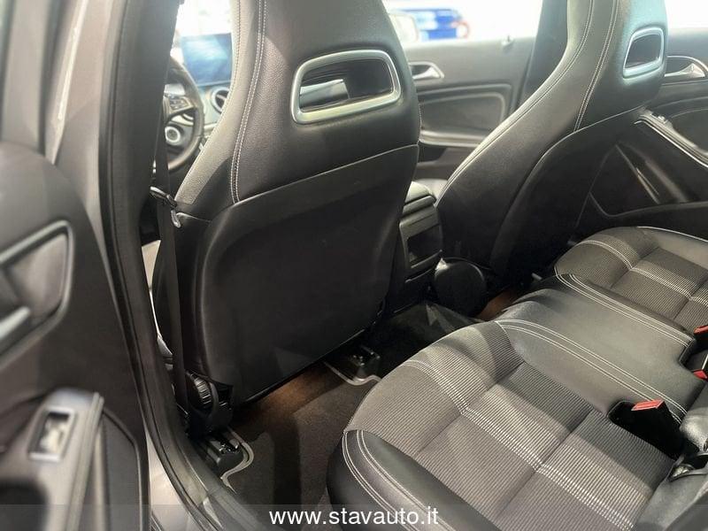 Mercedes-Benz GLA 180 1.6BZ SPORT