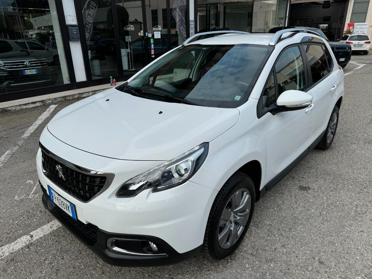 Peugeot 2008 PureTech 82 Active,UNICO PROP.,OK NEOPATENTATO,60.000km,