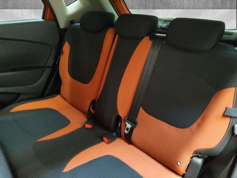 Renault Captur 1.2 tce Intens (energy r-link) s&s 120cv edc E6