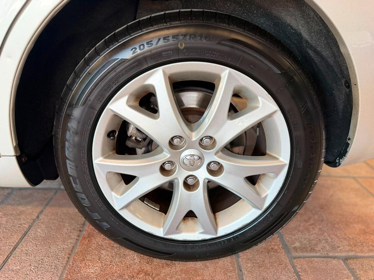 Toyota Corolla Verso 2.2 16V D-4D DPF Luna 7pti