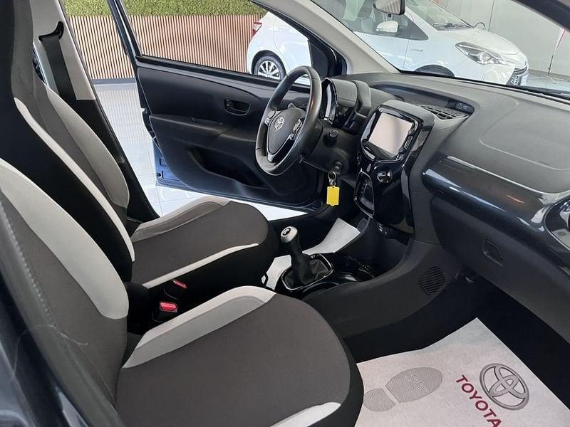 Toyota Aygo Aygo 1.0 VVT-i 69 CV 5 porte x-play