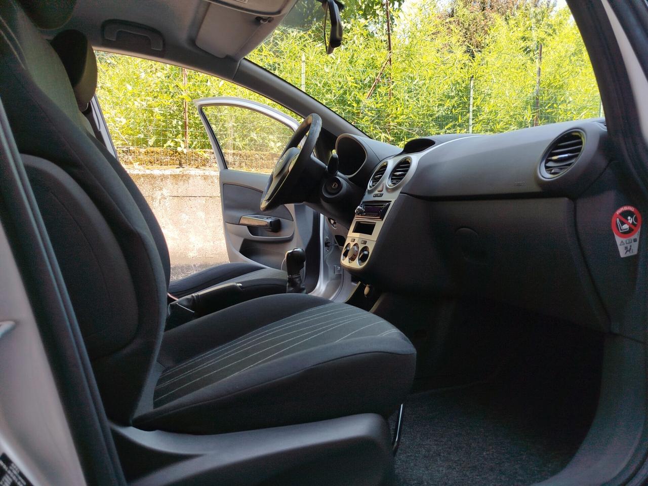 Opel Corsa 1.2 BENZINA 80cv / 50.000km / Neop.