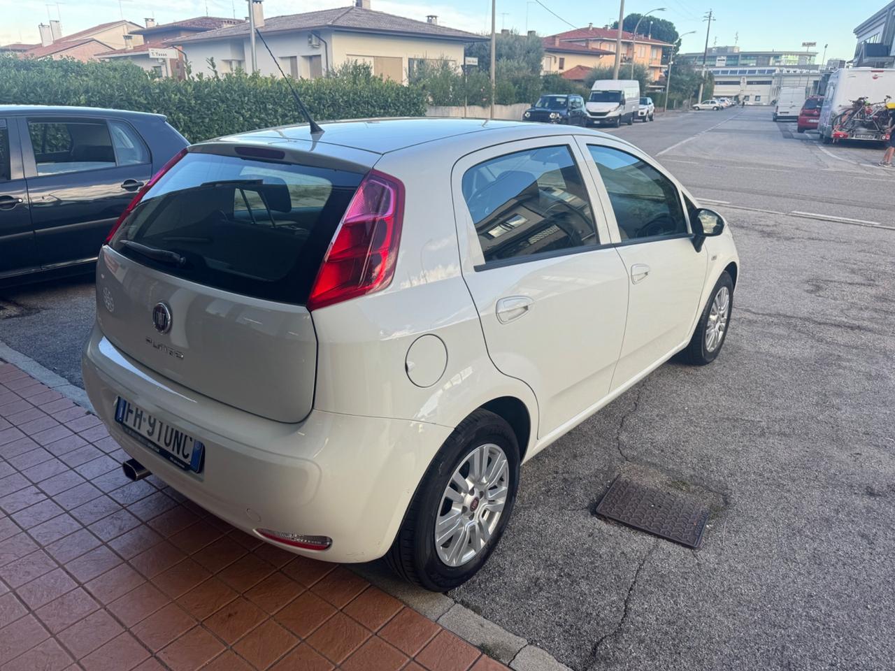 Fiat Punto 1.3 MJT II S&S 95 CV 5 porte Street