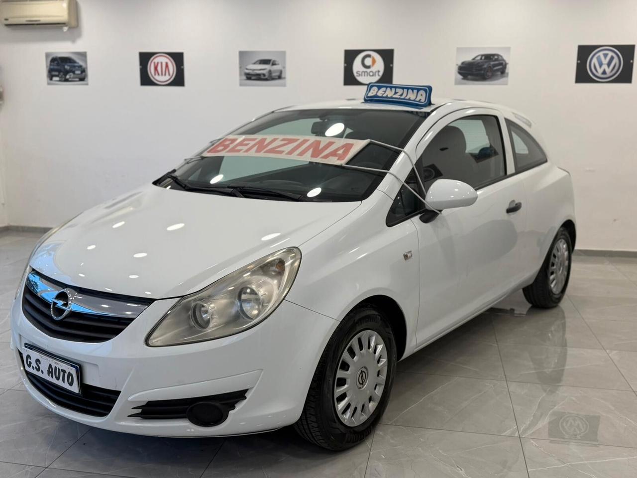 Opel Corsa 1.2cc Benzina 2011