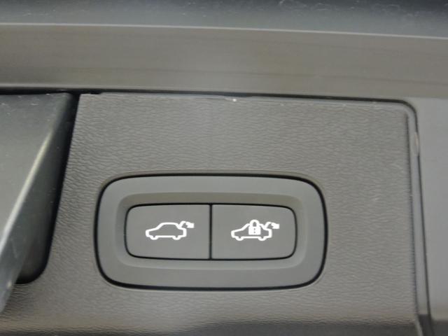 VOLVO XC60 T6 AWD PLUS DARK AUTOMATICA AZIENDALE