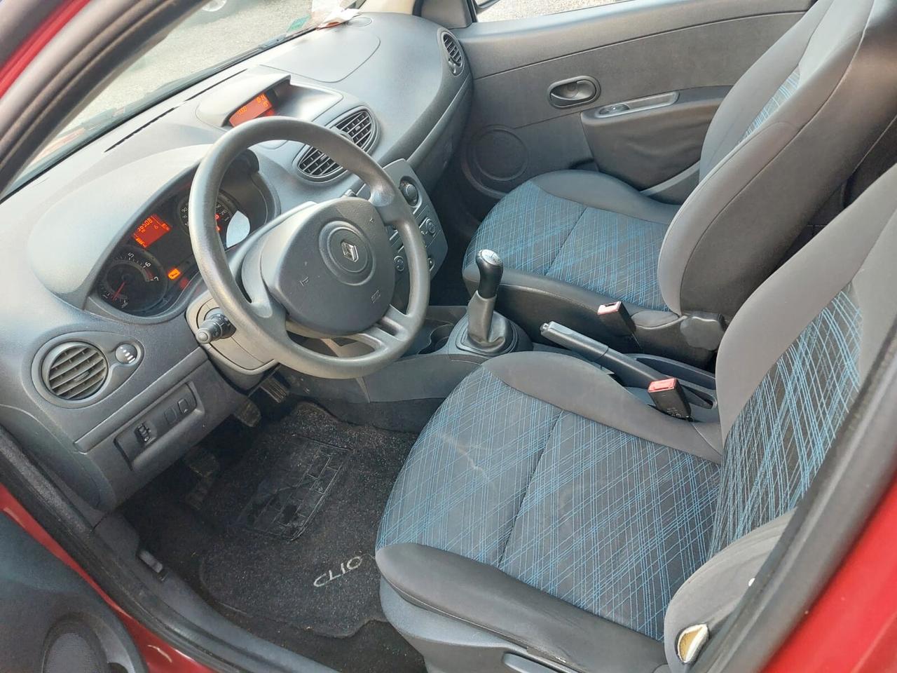 Renault Clio Storia 1.2 16V 5 porte Dynamique