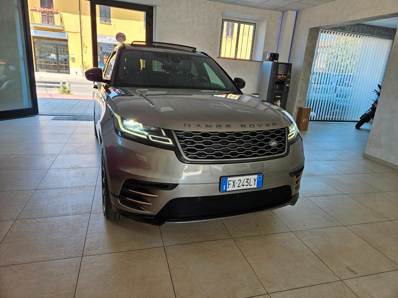 Land Rover Range Rover Velar Range Rover Velar 2.0D I4 240 CV R-Dynamic S
