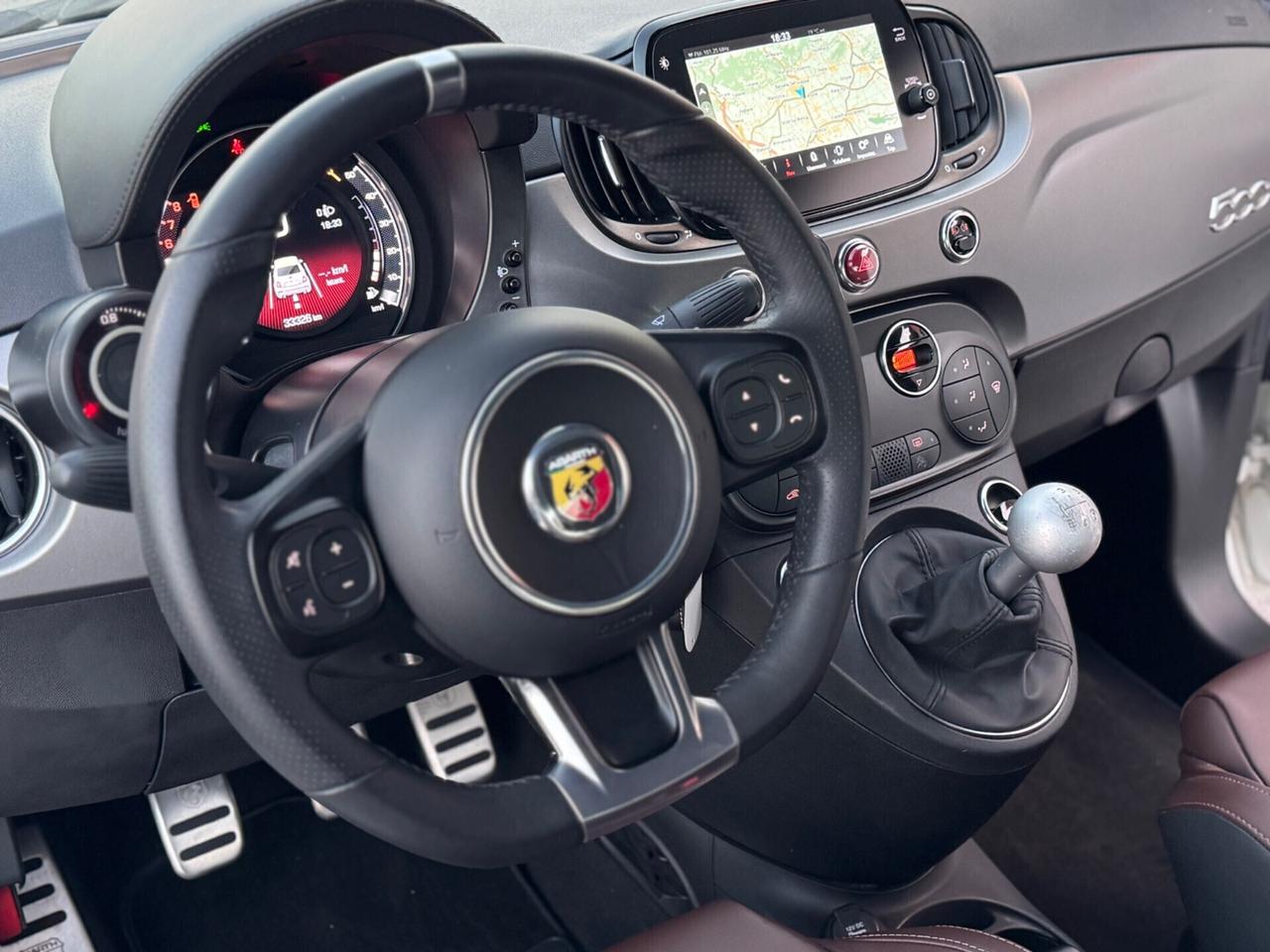 Abarth 595 1.4 Turbo Tusimo T-Jet 165 CV