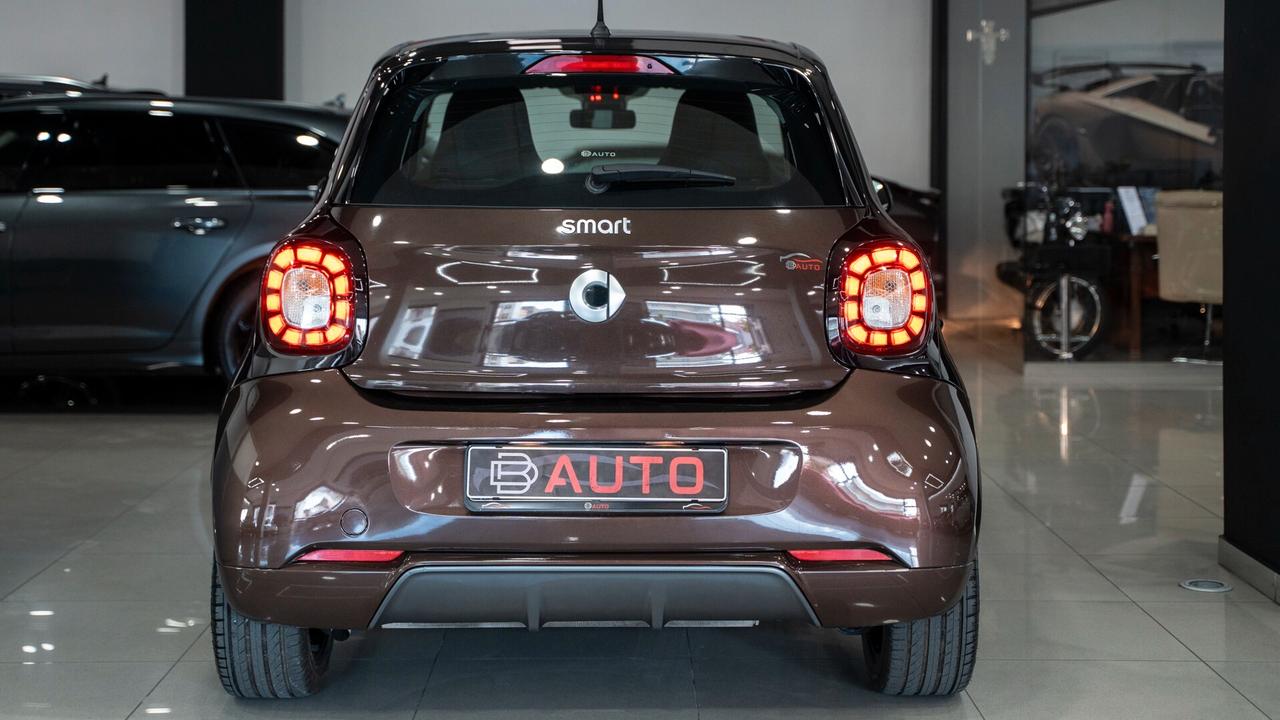 Smart ForFour 0.9 90 CV SUPERPASSION TWINAMIC 16" LED NAVI FULL OPTIONAL