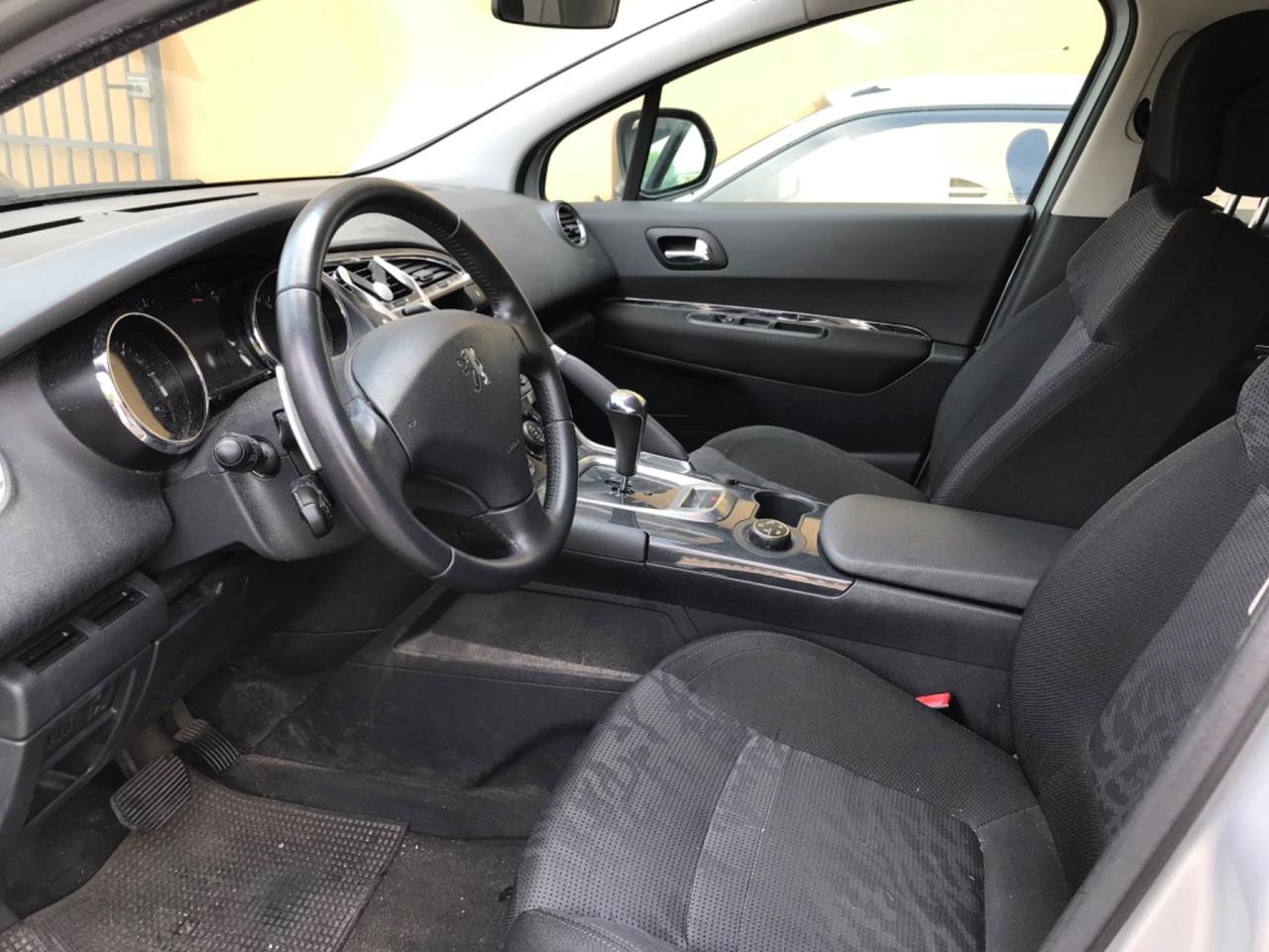 Peugeot 3008 1.6 e-HDi 112CV cambio robotizzato Stop&Start Active
