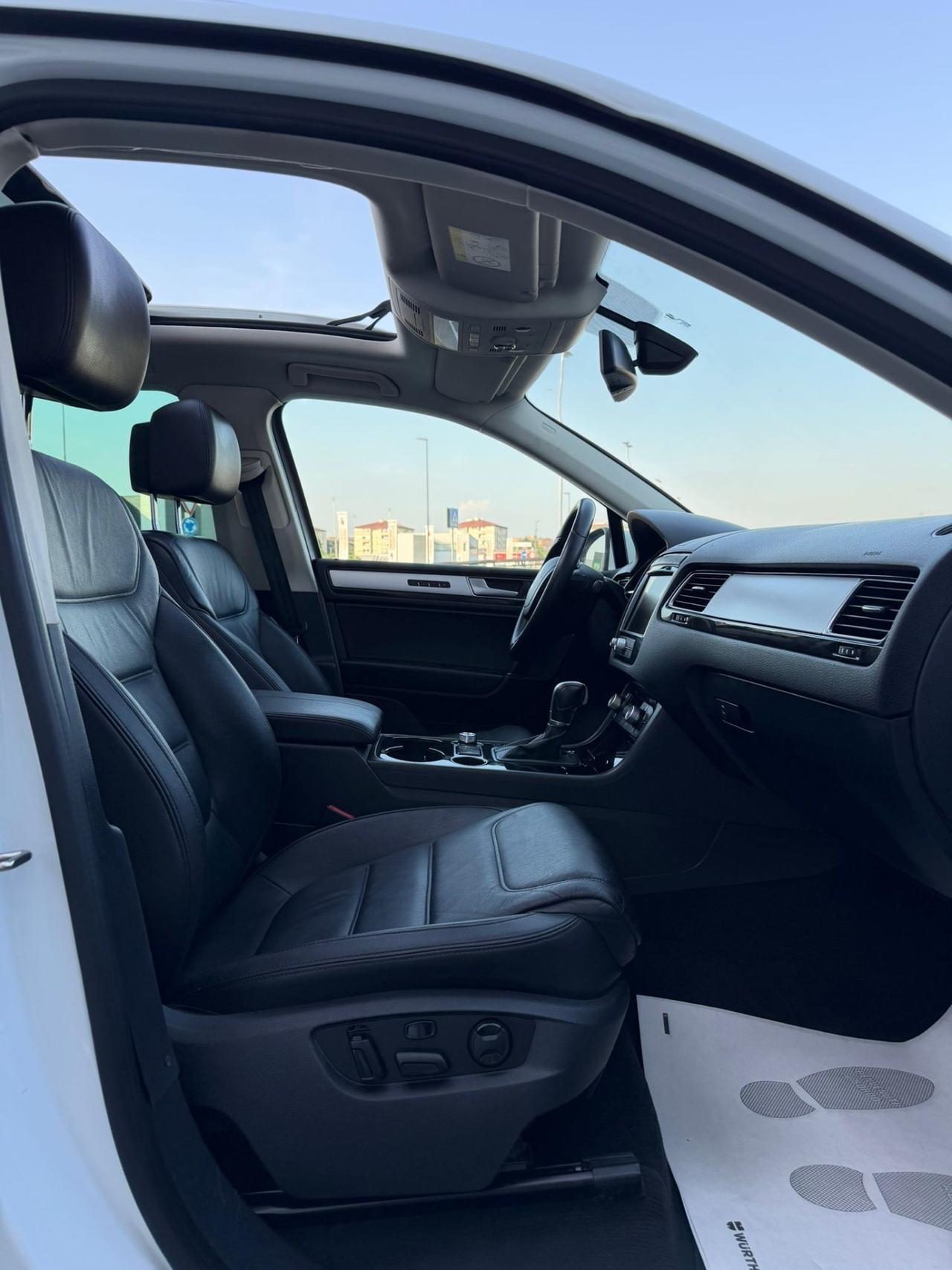 Volkswagen Touareg 3.0 TDI 204 CV tiptronic BlueMotion Techn. Executive