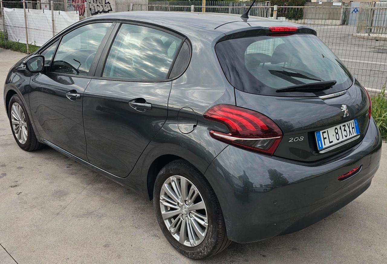 Peugeot 208 PureTech 82 5p. GPL Allure