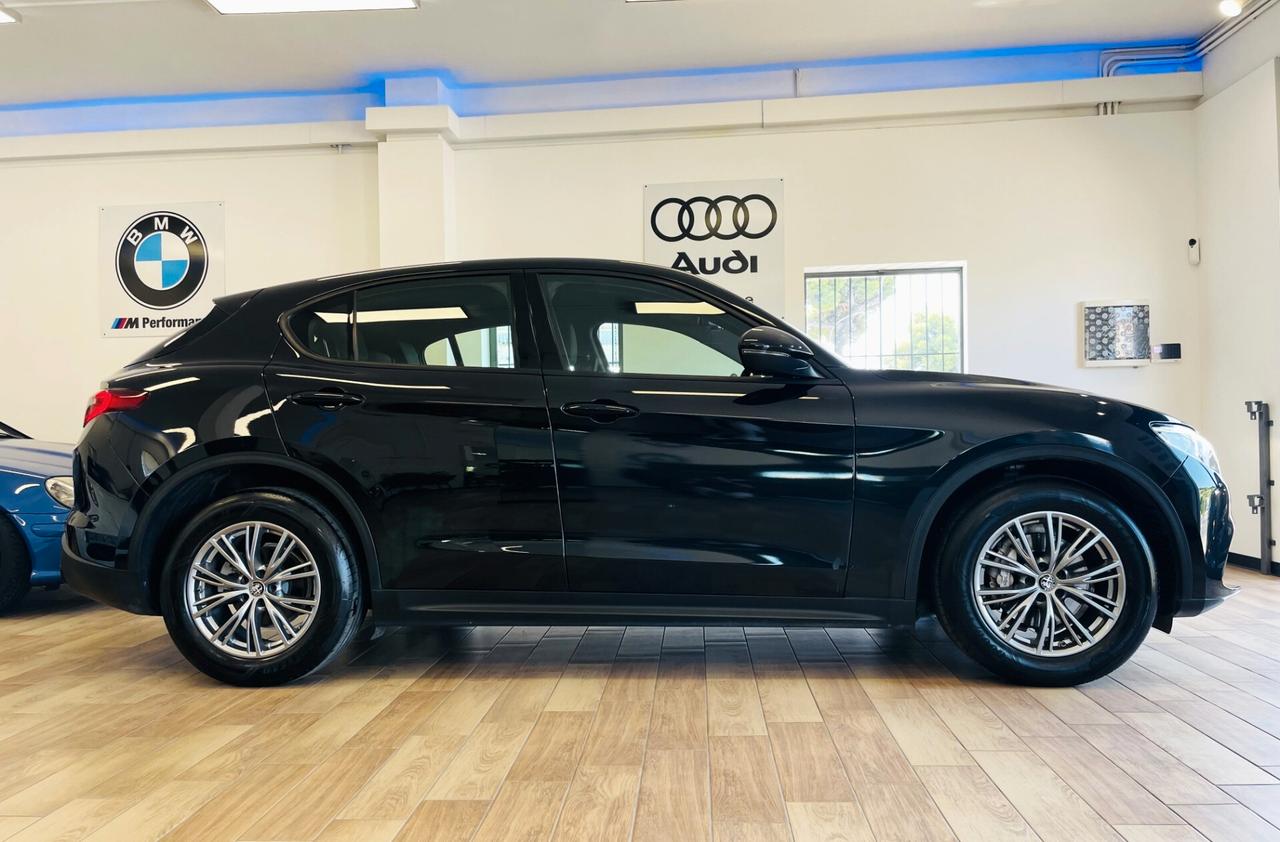 Alfa Romeo Stelvio 2.2 Turbodiesel 160 CV AT8 RWD Super Business