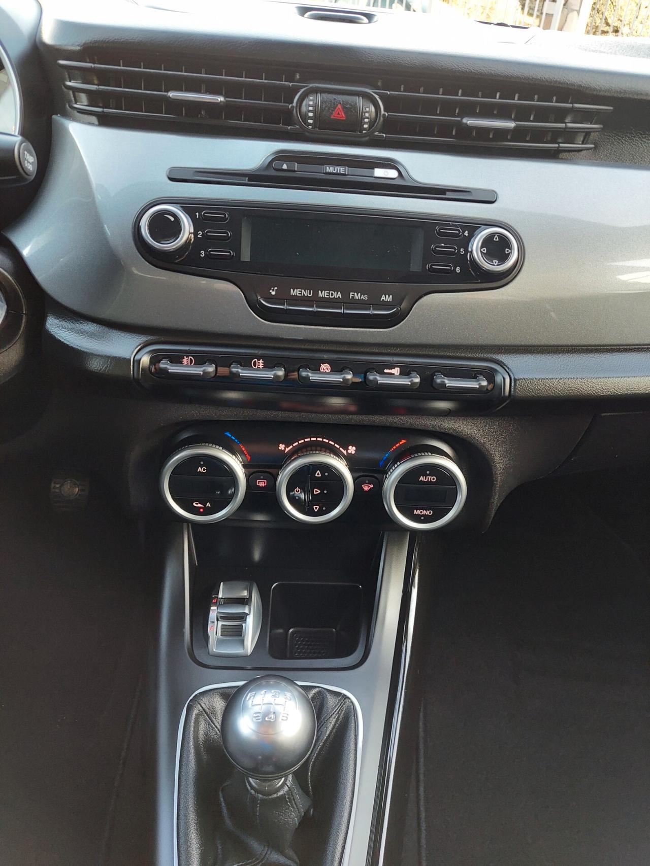 Alfa Romeo Giulietta 1.6 JTDm-2 105 CV Distinctive