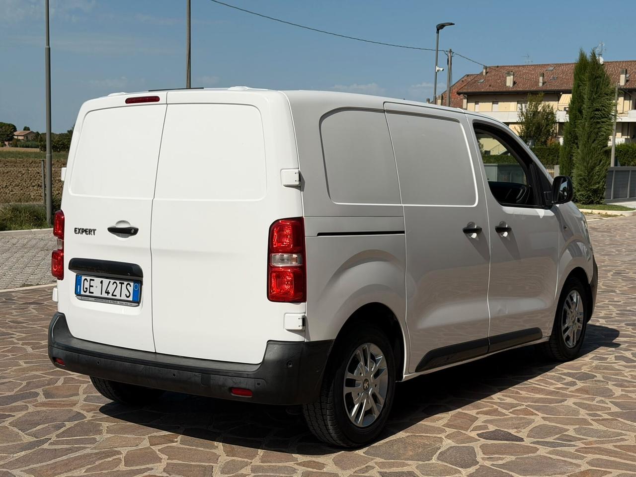 Peugeot Expert 2.0 BlueHDi - 3 posti automatico