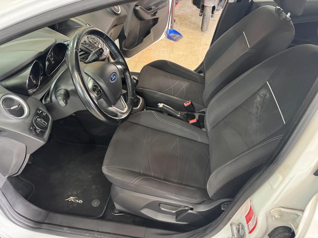 Ford Fiesta 1.4 5 porte Bz.- GPL Black & White Edi