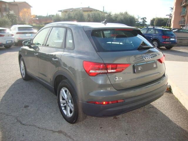 Audi Q3 35 TDI S tronic Business Advanced