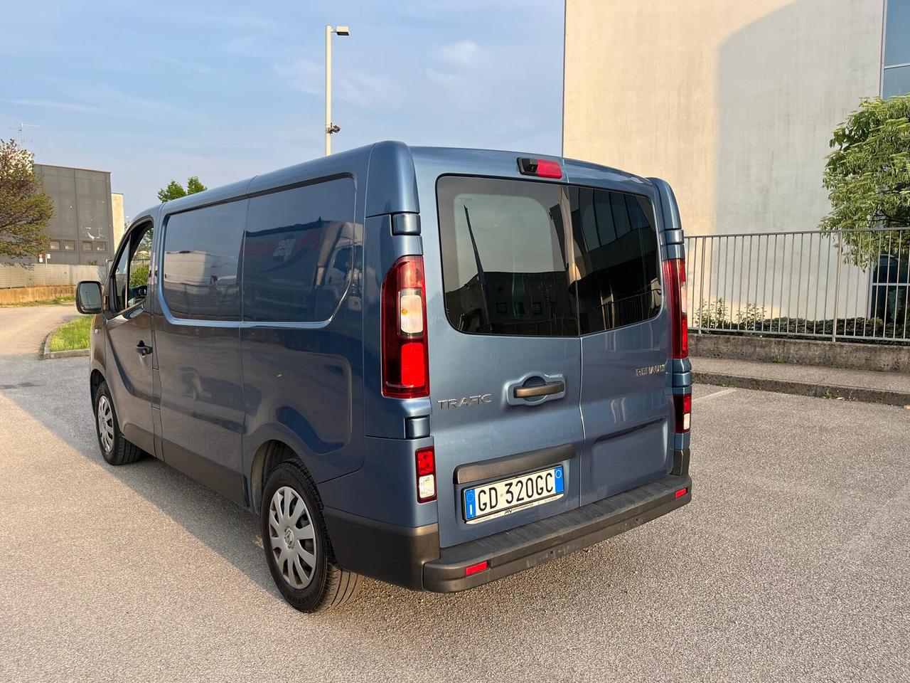 Renault Trafic / **Prezzo +IVA ** EURO 6D**