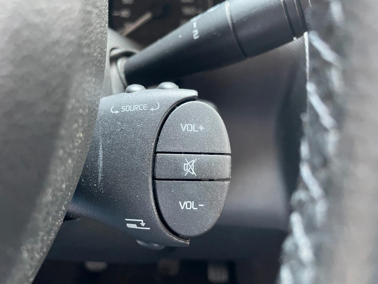 Dacia Sandero NEOPATENTATI - GOMME NUOVE