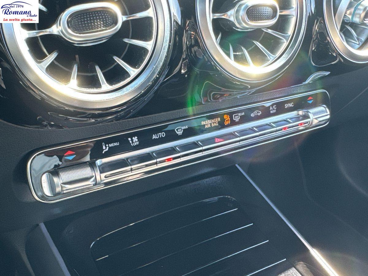 MERCEDES - Classe GLA - 200 d Automatic Sport#PACK LUCI AMBIENTE!