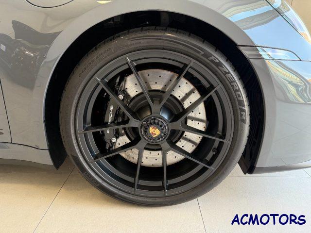 PORSCHE 992 Carrera GTS