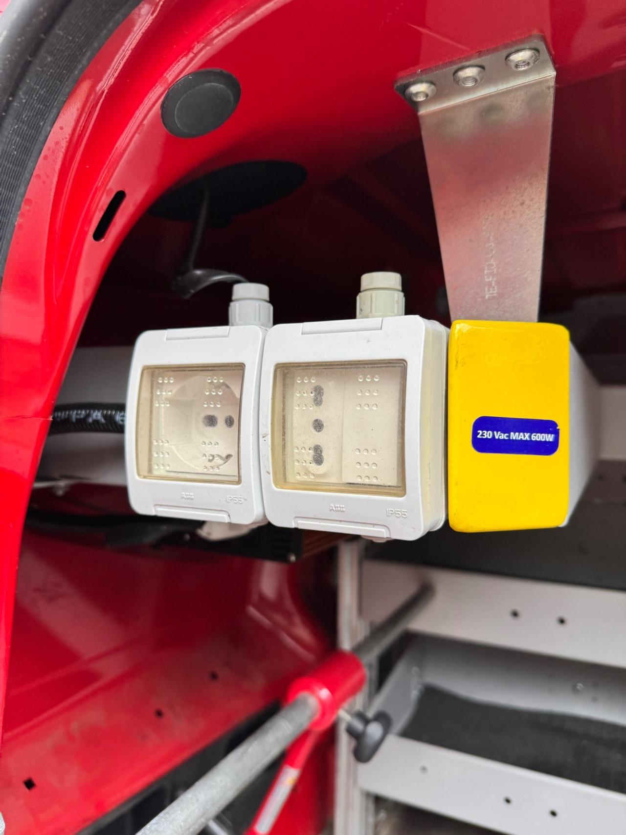 Fiat Fiorino 1.3 m-jet 95cv Adventure OFFICINA MOBILE