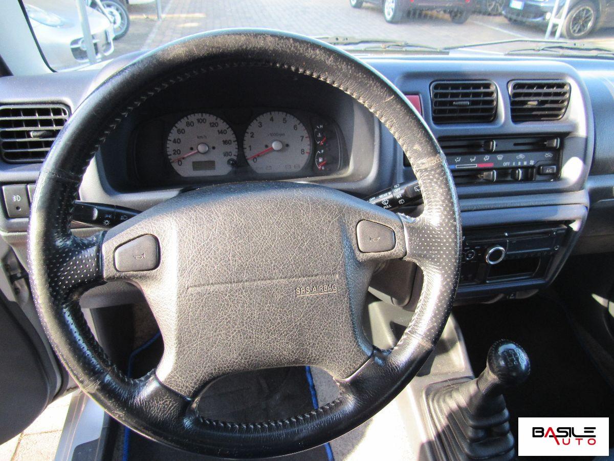SUZUKI - Jimny - 1.3i 16V 4WD JLX Mode