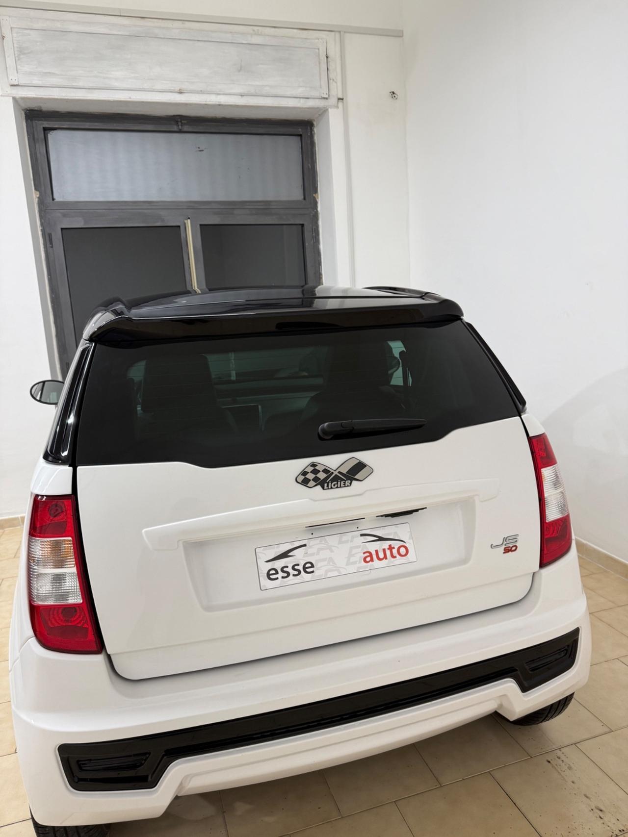 Ligier JS JS50 DCI Revolution Elegance Ice