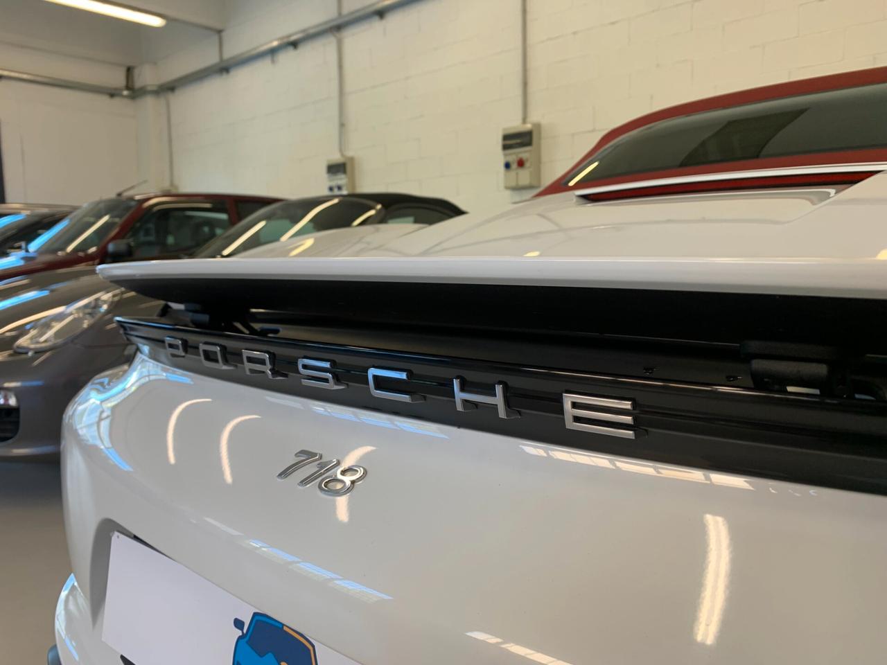 Porsche 718 Spyder Boxster 2.0