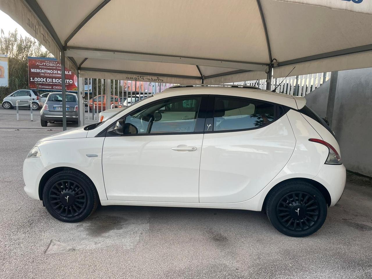 Lancia Ypsilon 1.2 69 CV 5 porte GPL Ecochic Gold