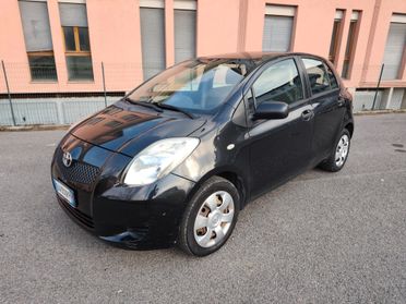 Toyota Yaris 1.3 benz 5 porte frizione nuova
