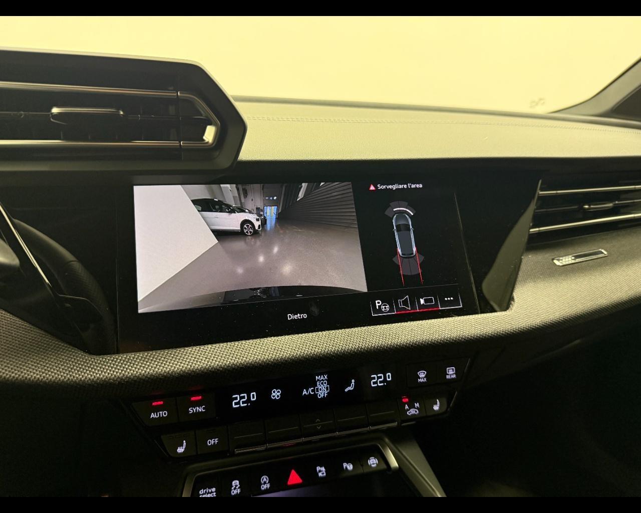 AUDI A3 ALLSTREET 35 TFSI S-TRONIC IDENTITY CONTRAST
