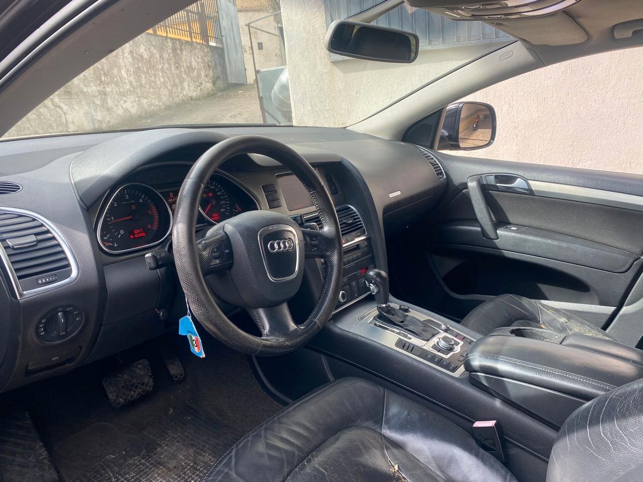 Audi Q7 3.0cc diesel (PRIVATO)-2009