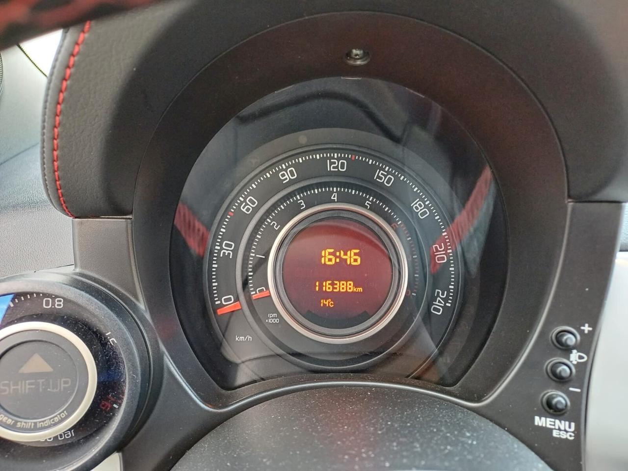 Abarth 500 1.4 Turbo T-Jet 135 cv