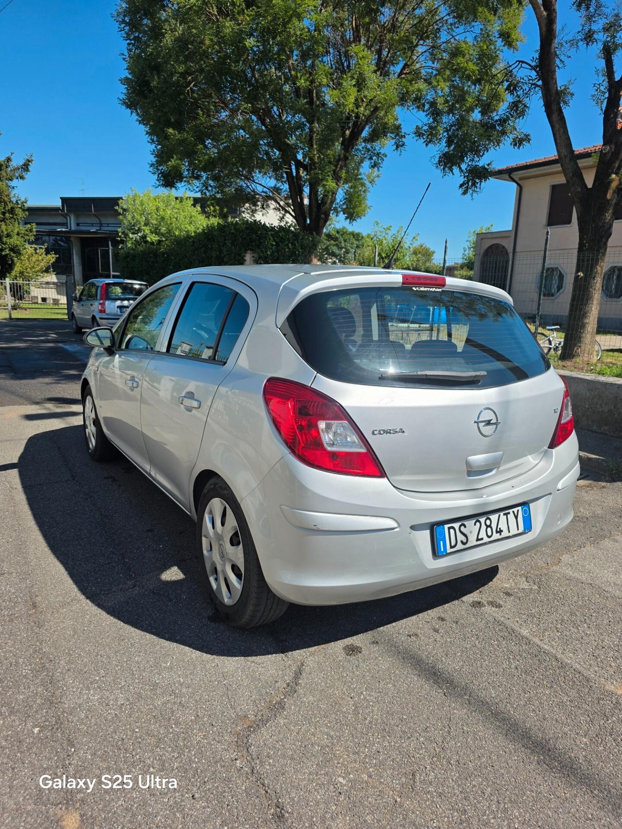 OPEL Corsa D 1.2 benzina/GPL 5 porte, 80 CV (59 kW)