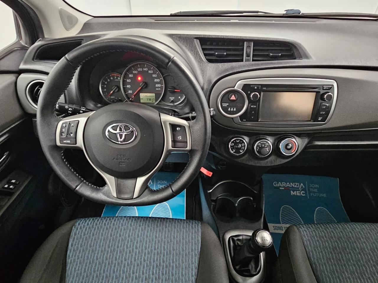 Toyota Yaris 1.0 5 porte Active - NeoPatentati