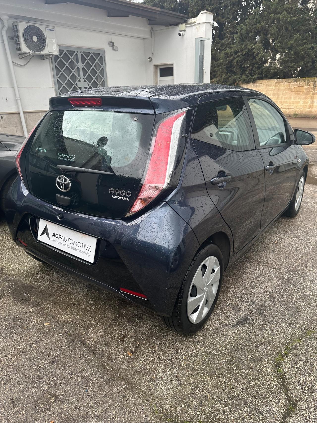 Toyota Aygo 1.0 VVT-i 69 CV 5 porte x-play