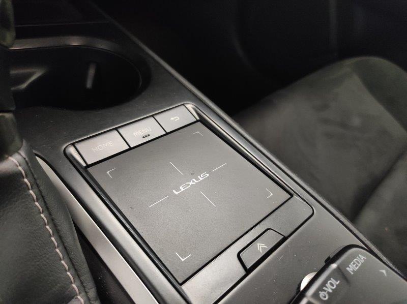 LEXUS UX - UX Hybrid Business