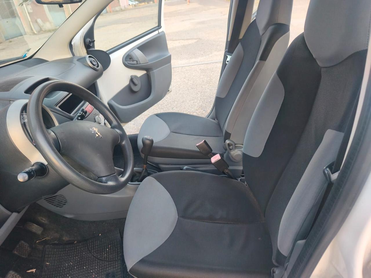 Peugeot 107 2009---1.0 Benzina Neopatentati