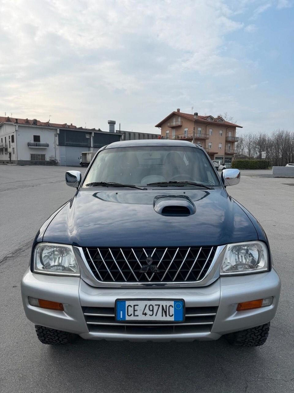Mitsubishi L200 2.5 TDI 4WD Club Cab Pup. GLS Targ.