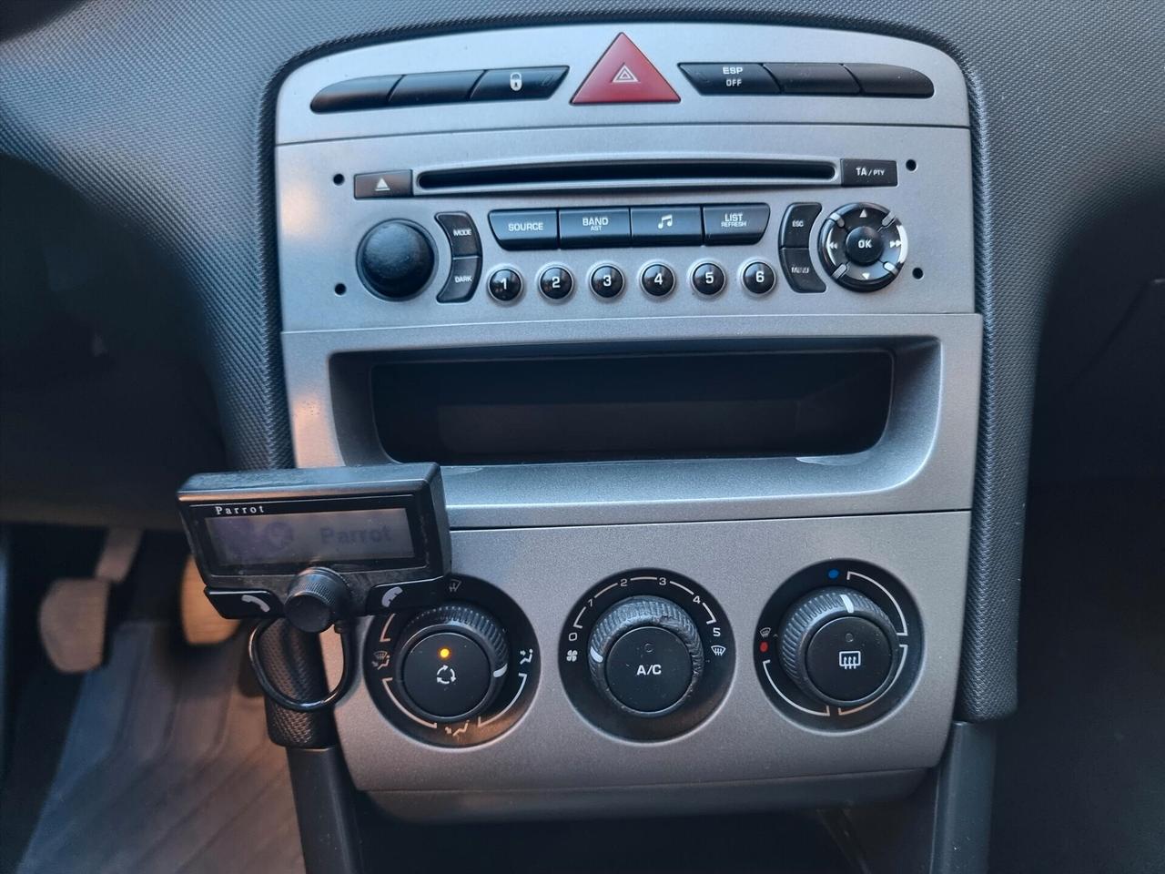 Peugeot 308 1.6 HDi 110CV SW Ciel Féline
