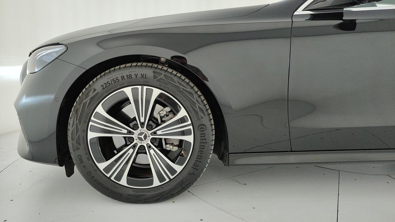 Mercedes-Benz E SW 220 d Advanced auto