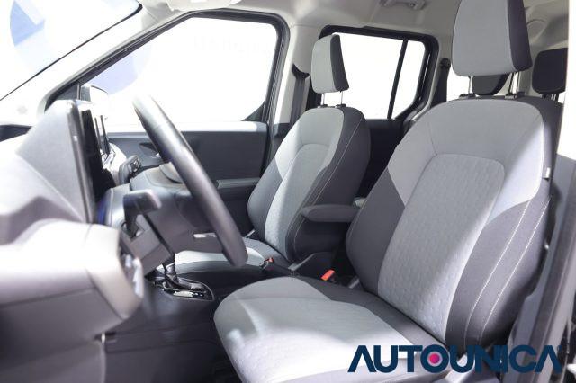 FORD Tourneo Courier 1.0 ECOBOOST POWERSHIFT TITANIUM