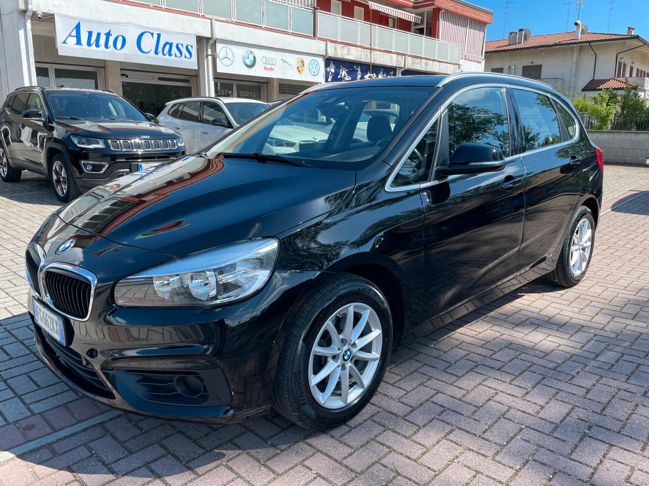 Bmw 2er Active Tourer 214d Active Tourer Luxury ADATTA NEOPATENTATI