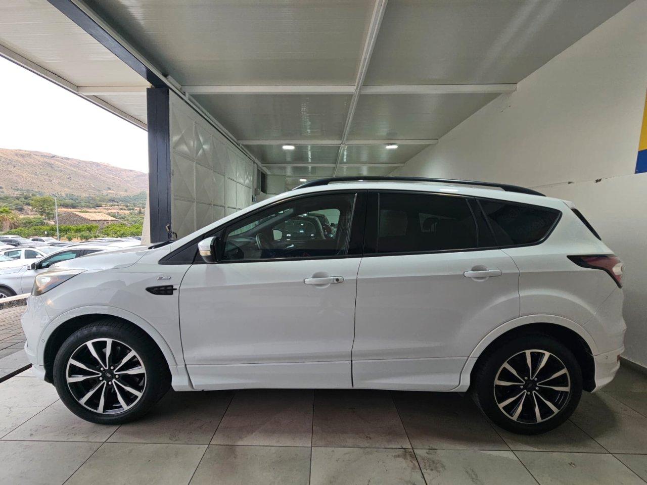 Ford Kuga 1.5 tdci ST-Line Business s&s 2wd 120cv