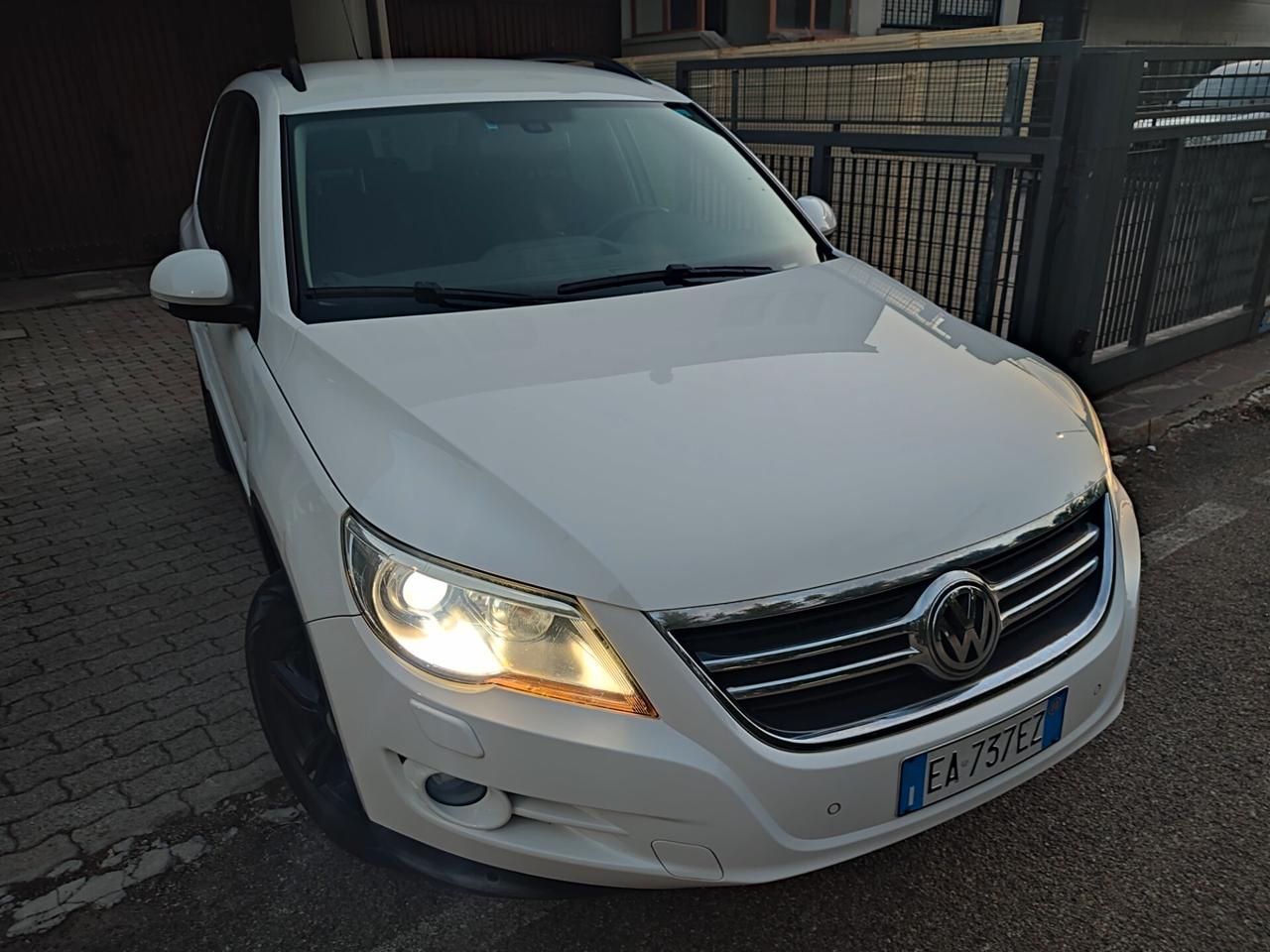 VOLKSWAGEN TIGUAN 2.0 DIESEL 4MOTION 4X4 COME NUOVA