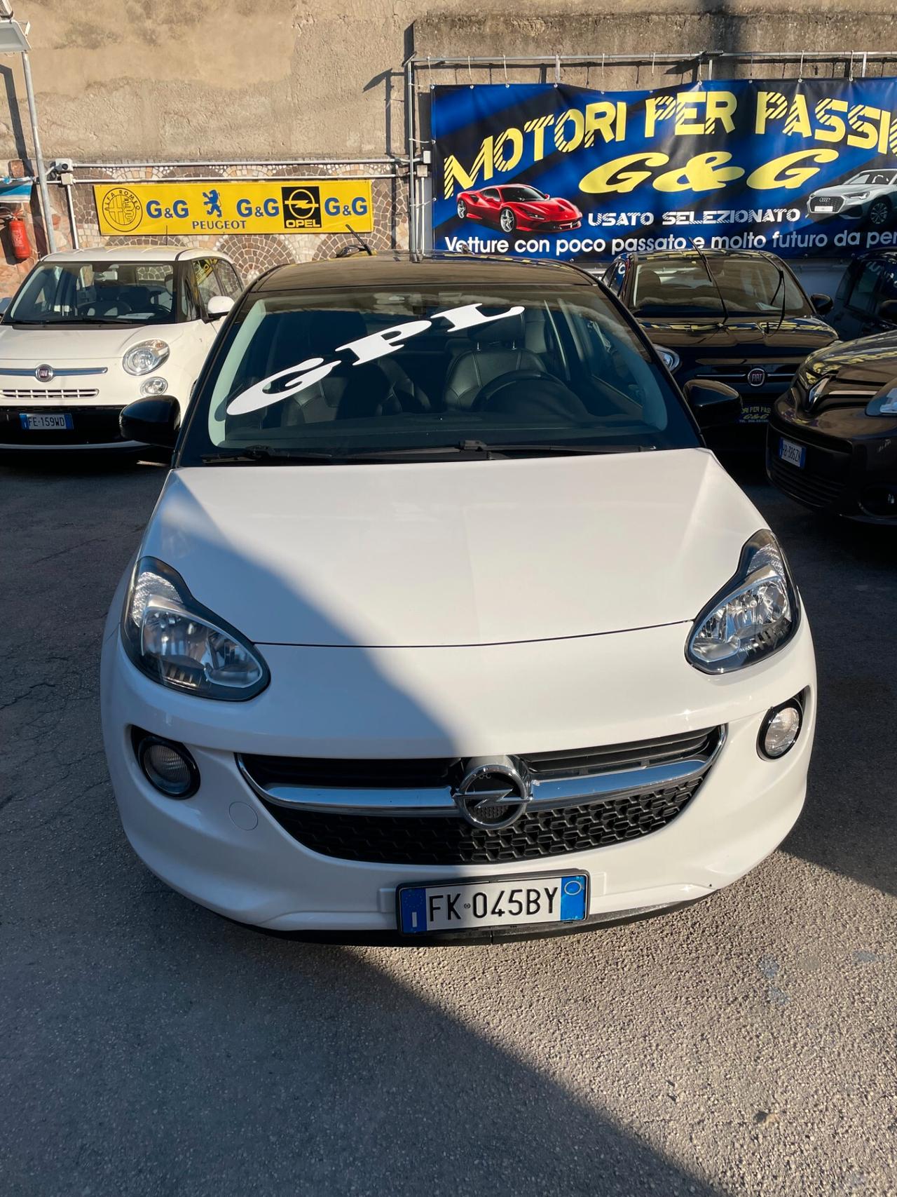 Opel Adam 1.4 87 CV GPL Tech Black Jack